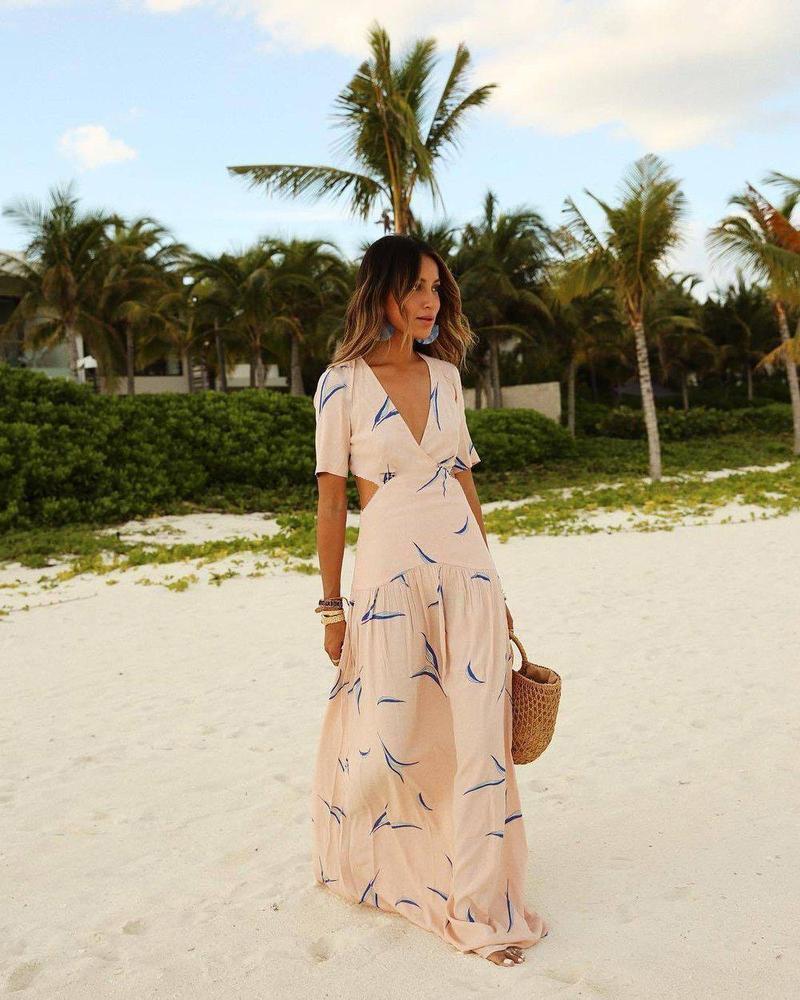 Make it Fashion Cutout Maxi Dress